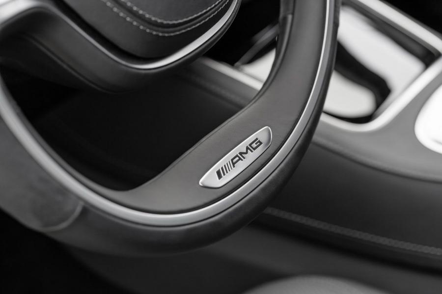  Mercedes-Benz S63 AMG 2014 года  (фото 25 из 125)